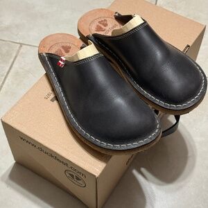 DuckFeet Duck Feet Blavand Slate Black Slides Mules Clogs 37